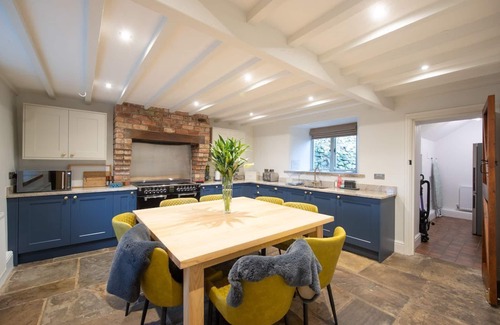 Crowdecote Otro | Stunning three bedroom farmhouse