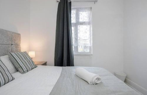 Tilbury Apartamento | Stunning Top 2 Bed Flat Tilbury Central Location