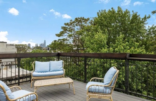 Boerum Hill Apartamento | Stunning top 2 flrs of 25' wide townhouse quiet & bright