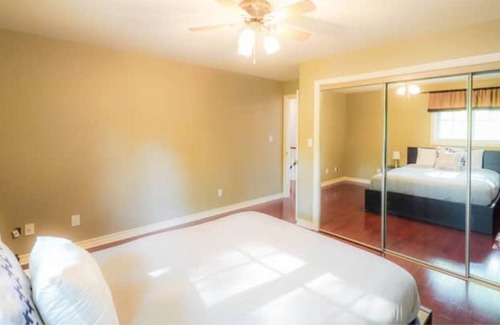 Brampton Casa | Stunning Tranquility~ Spa~ Billiard~ Lake Simcoe