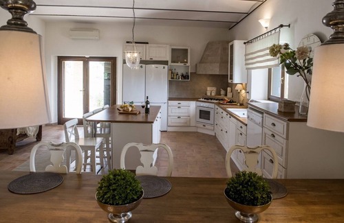 Schifanoia Villa | Impresionante casa de campo de Umbría y piscina infinita con vistas al valle D'orza