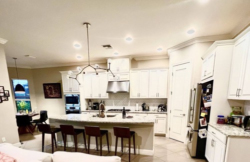 Naples Villa | Stunning Upscale 4B\5Bath Villa With Full Amenities And Golf Membership
