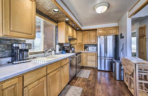 Apple Valley Casa | Stunning Utah Home 30 Mi to Zion Natl Park