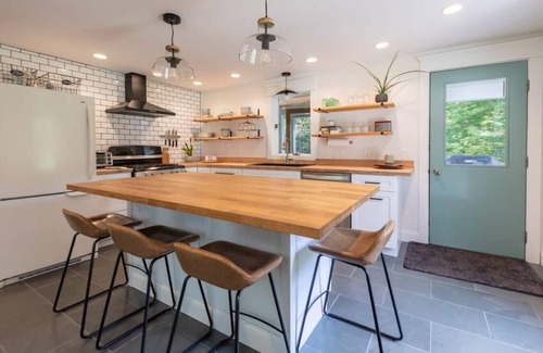 Bridgewater Corners Casa | Stunning Vermont Mountain Escape Minutes to Skiing
