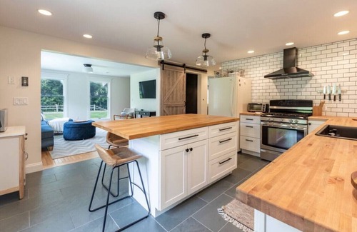 Bridgewater Corners Casa | Stunning Vermont Mountain Escape Minutes to Skiing