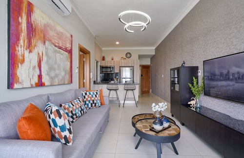 Downtown Santo Domingo Apartamento | Stunning View Downtown 2Bedrom/Pool and Gym