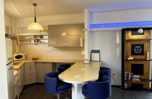 Saronida Apartamento | Stunning View Seaside 1-Bed Apartment in Saronida