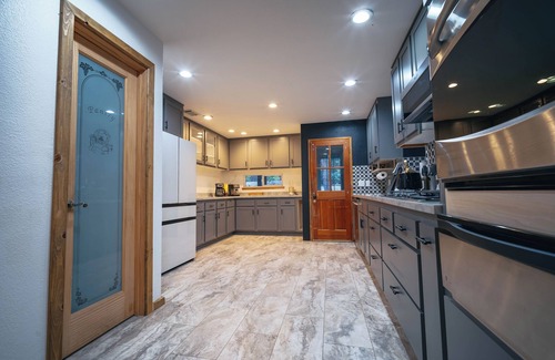 Forest Falls Cabina | Stunning Views 2 bedroom Cabin in wonderful Forest Falls w/ strong WiFi