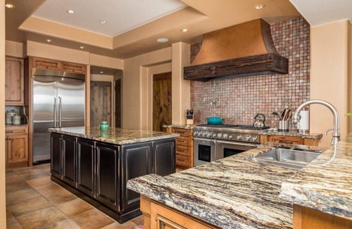 Carefree Casa | Stunning Views and Pickleball, Tennis and Putting Greens by The Boulders!