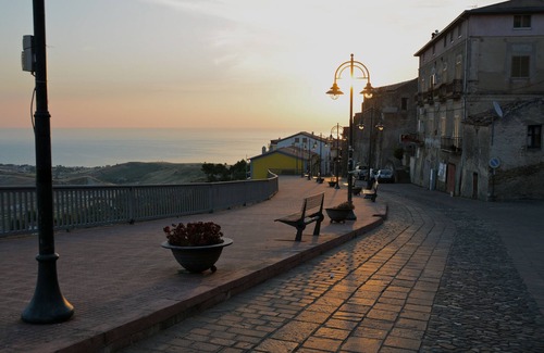 Calopezzati Casa | Impresionantes vistas desde esta hermosa casa en el corazón de Calopezzati.