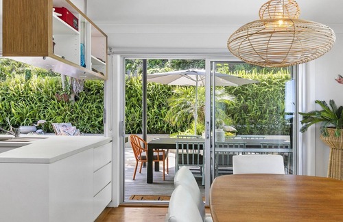 Copacabana Casa | Stunning views, heated plunge pool and walking distance to beach