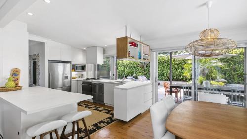 Copacabana Casa | Stunning Views, Heated Plunge Pool and Walking Distance To Beach