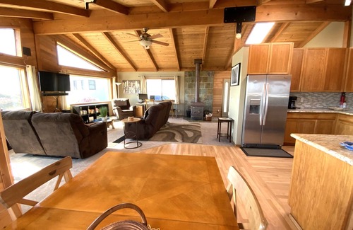 Bodega Bay Casa | Impresionantes vistas de la costa de CA | Casa bellamente remodelada