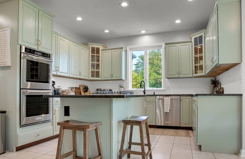 York Casa | Stunning Views, Sleeps 20, Horses, Hot Tub, 7 bedrooms