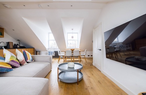 Colville Apartamento | Stunning views, top floor flat