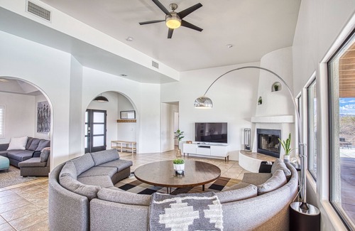 Tortolita Casa | Stunning Views with POOL in Oro Valley!