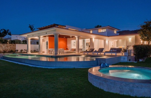 San José del Cabo Villa | Stunning Villa in Palmilla w/ Chef, Butler, Chauffeur and Yacht included!