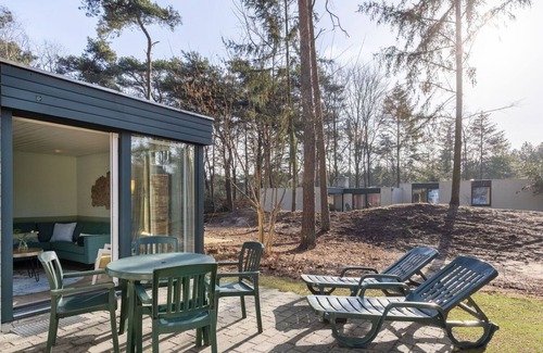Valkenswaard Casa | Preciosa casa de vacaciones para 4 personas con WIFI, piscina, TV, terraza y aparcamiento