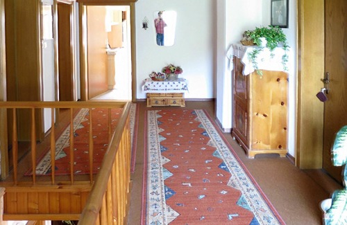 Schwendau Villa | Maravillosa casa de vacaciones para 14 personas con WIFI, TV, balcón y aparcamiento
