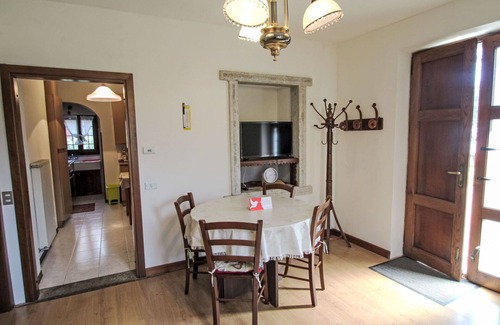 Mergozzo Casa | Maravillosa casa de vacaciones para 3 personas con TV y aparcamiento