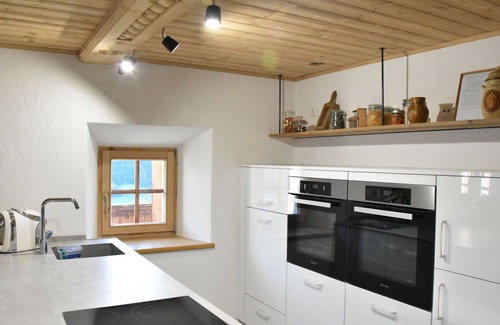 Niedernsill Villa | Stunning villa for 5 people with WIFI, TV, balcony and panoramic view