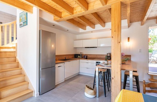 Primelin Casa | Estupenda casa de vacaciones con WIFI, TV, terraza, mascotas permitida y aparcamiento