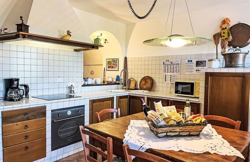 Lucinasco Casa | Estupenda casa de vacaciones para 6 personas con WIFI, A/C, TV, patio y aparcamiento