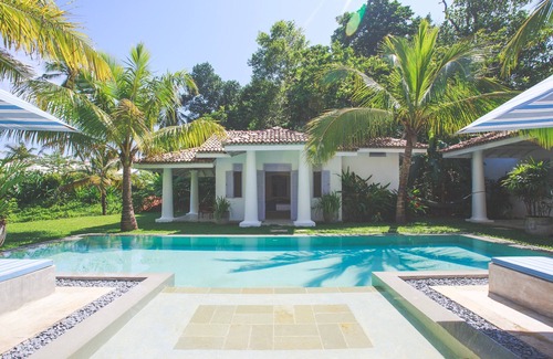 Midigama Villa | Impresionante villa en una isla privada con piscina infinita al aire libre
