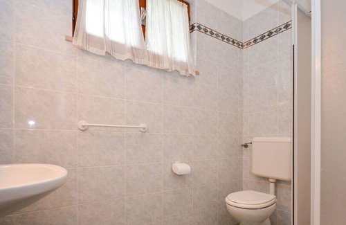 Lignano Pineta Casa | Stunning villa for 6 guests with A/C, TV, terrace, pets allowed and parking