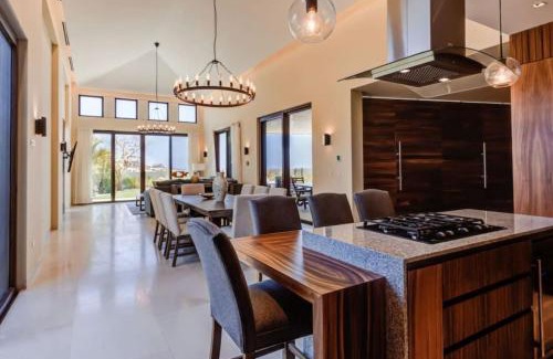 San José del Cabo Villa | Stunning Villa with private Pool, Jacuzzi and Ocean View