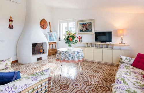 Cucco-Riviere Apartamento | Vrbo Property