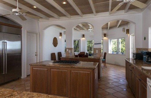 Point Rendezvous Villa | Impresionante villa con piscina, jacuzzi, vistas al mar de 180 grados