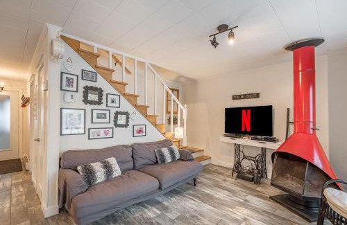 Chertsey Chalet De Esquí | Stunning Water Front Cocooning et Spa 380