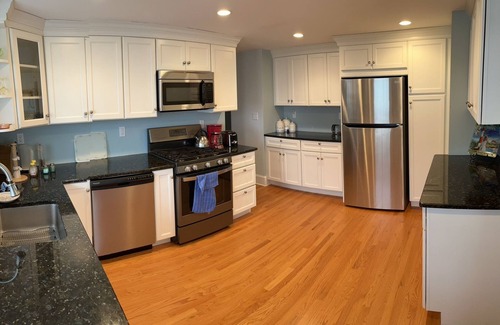 Seaside Heights Casa | Stunning waterfront view. Minutes to beach & boardwalk. Great family getaway.!