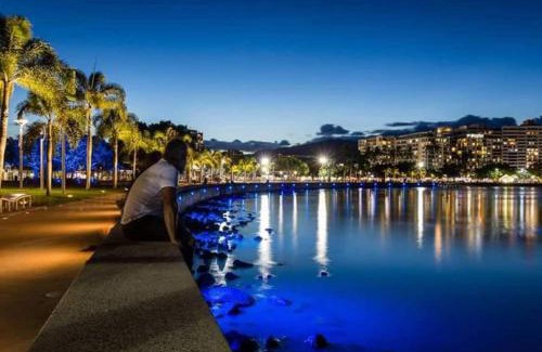 Cairns Central Business District Apartamento | Stunning Waterfront Apartment in 5-star Complex