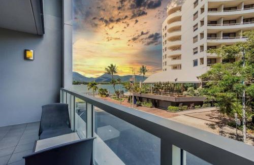 Cairns Central Business District Apartamento | Stunning Waterfront Apartment in 5-star Complex