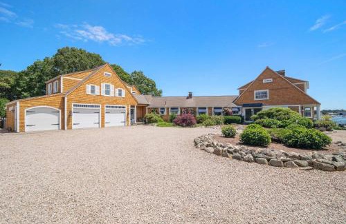 South Yarmouth Casa | Stunning Waterfront Home w Private Dock