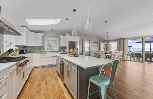 Adamsville Casa | Stunning waterviews with direct access to Westport River!