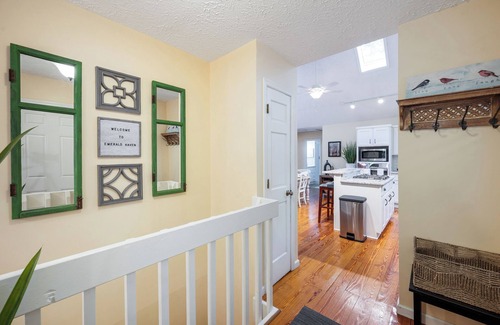 Westlake Corner Casa | Stunning Wide-Water Views, Private Dock, Spacious Deck, Kayaks & Paddle board