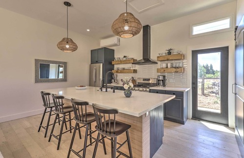 Sonoma Casa | Stunning Wine Country Gem with Hot Tub + Patio!