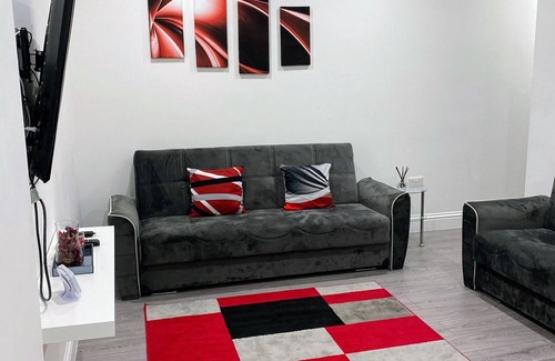 Waddon Apartamento | Stunning x2 bedroom apartment ** free parking and Wi-Fi