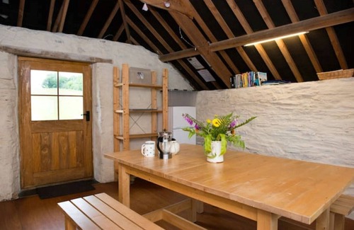 Lanteglos Cabina | Stunning Yurt 'Pencarrow' with hot tub close to hidden coves