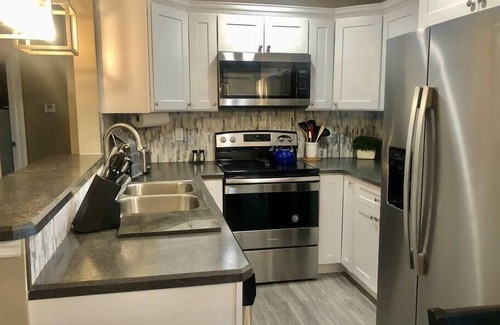 Schenectady Casa | Stunningly Renovated 4BED 2BTH | Prime Location📌