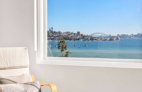 Rose Bay Apartamento | Stunningly renovated Art Deco beachside 2BR apartment with views