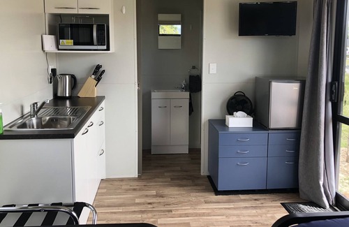 Twizel Cabina | Stunted Totara, Unit 1
