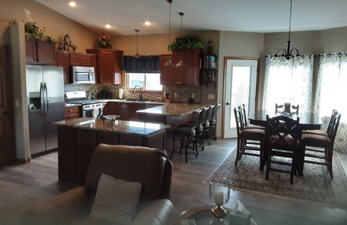 Summerset Casa | Sturgis Rally, 15 mins from Sturgis, 15 mins from Rapid City