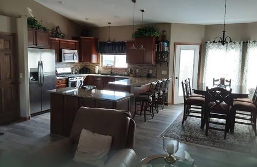 Blackhawk Casa | Sturgis Rally, 15 minutes from Sturgis and 15 minutes from Rapid City. Beautiful