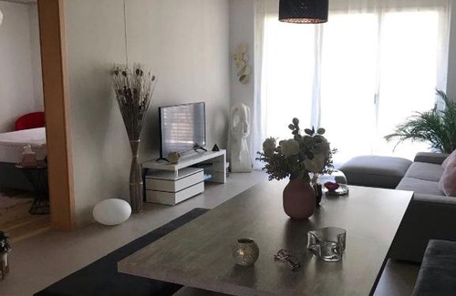 Itingen Apartamento | Stylische Wohnung mit grosser Terrasse
