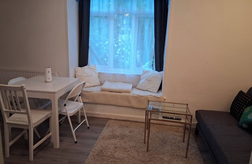 Coldharbour Apartamento | Stylish 1 Bed Apartment