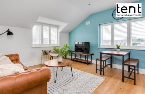 Runnymede Apartamento | Stylish 1 Bed Apt , central , pkg, perfect for long stays